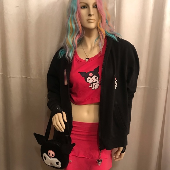 Adorable y2k hoodie crop top and necklace set🤩❤️ - Picture 4 of 17